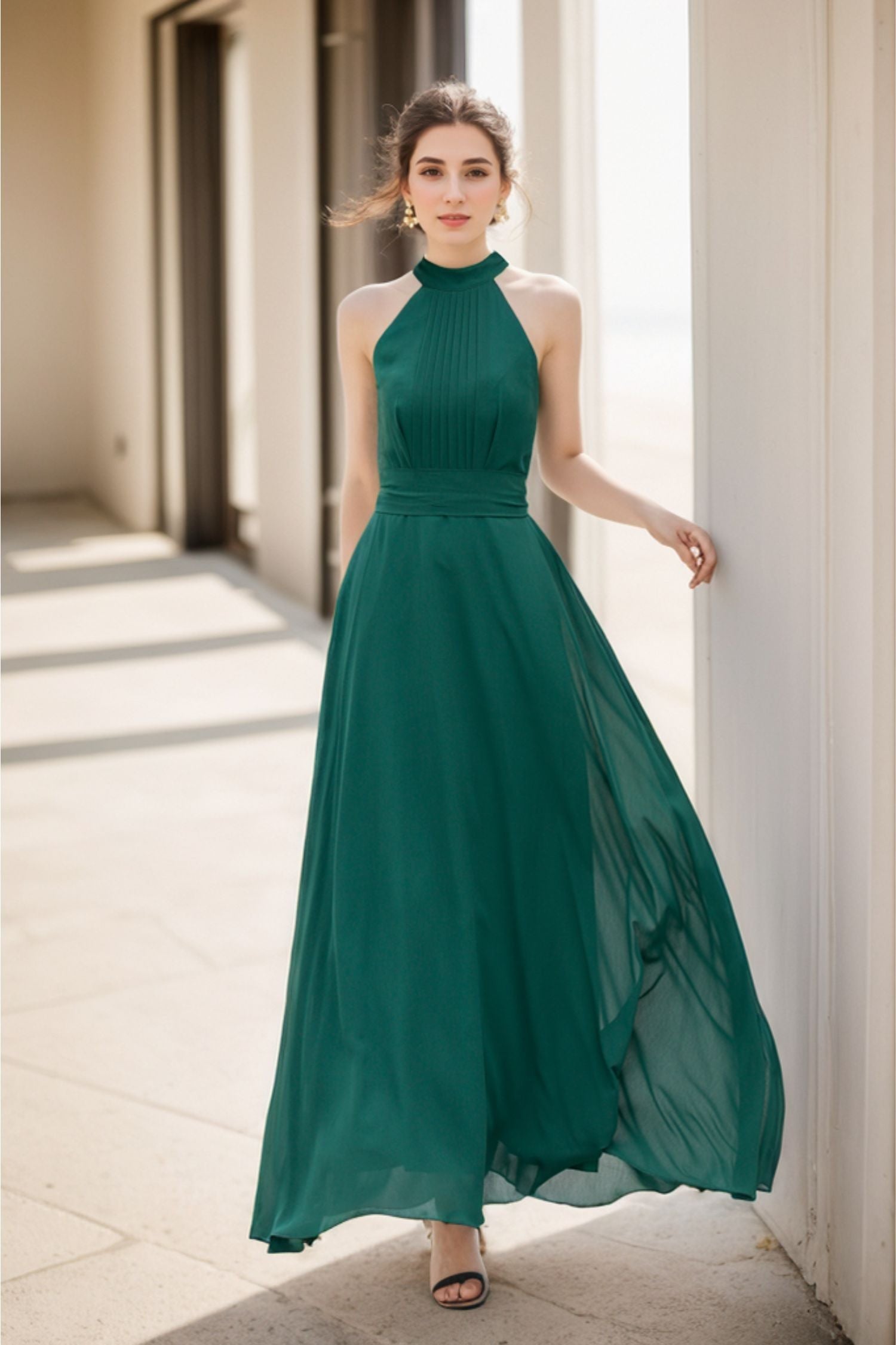 Dark Green Halter Maxi Dress – Elegant Sleeveless Summer Party Look