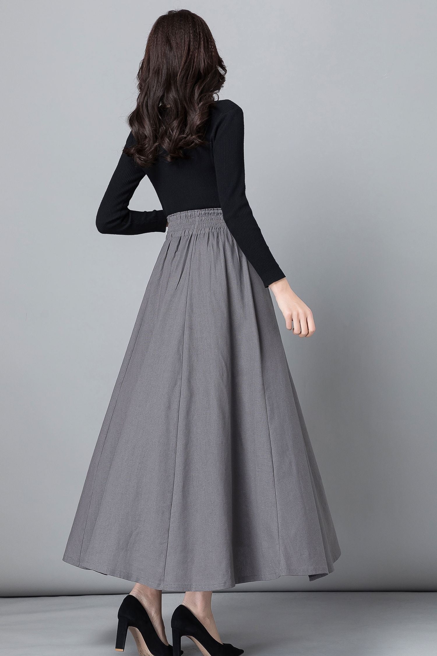 Gray High-Waisted Pleated Swing Skirt – Linen Blend with Pockets