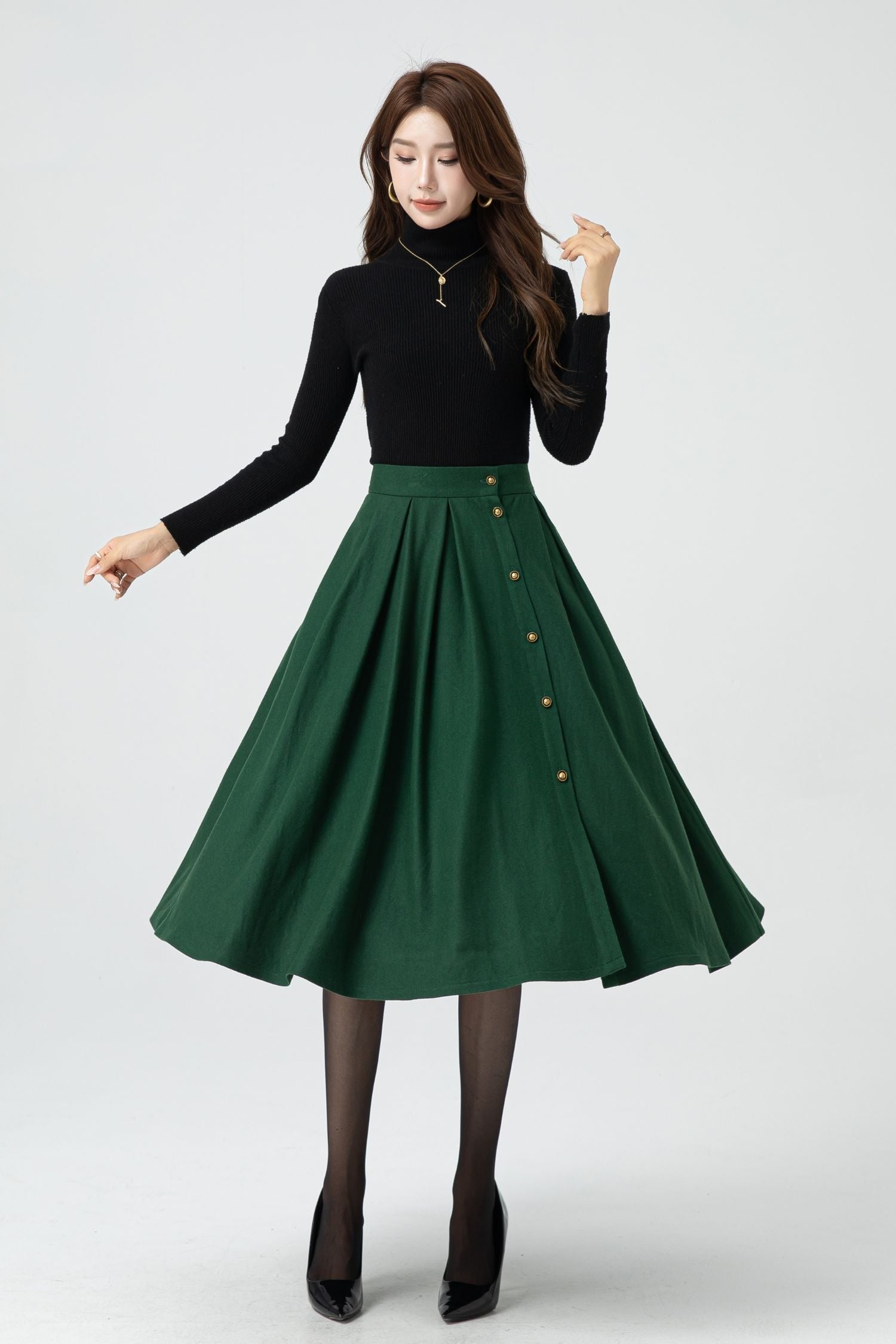 Button-Front Wool Midi Skirt – Green High-Waisted Winter Style