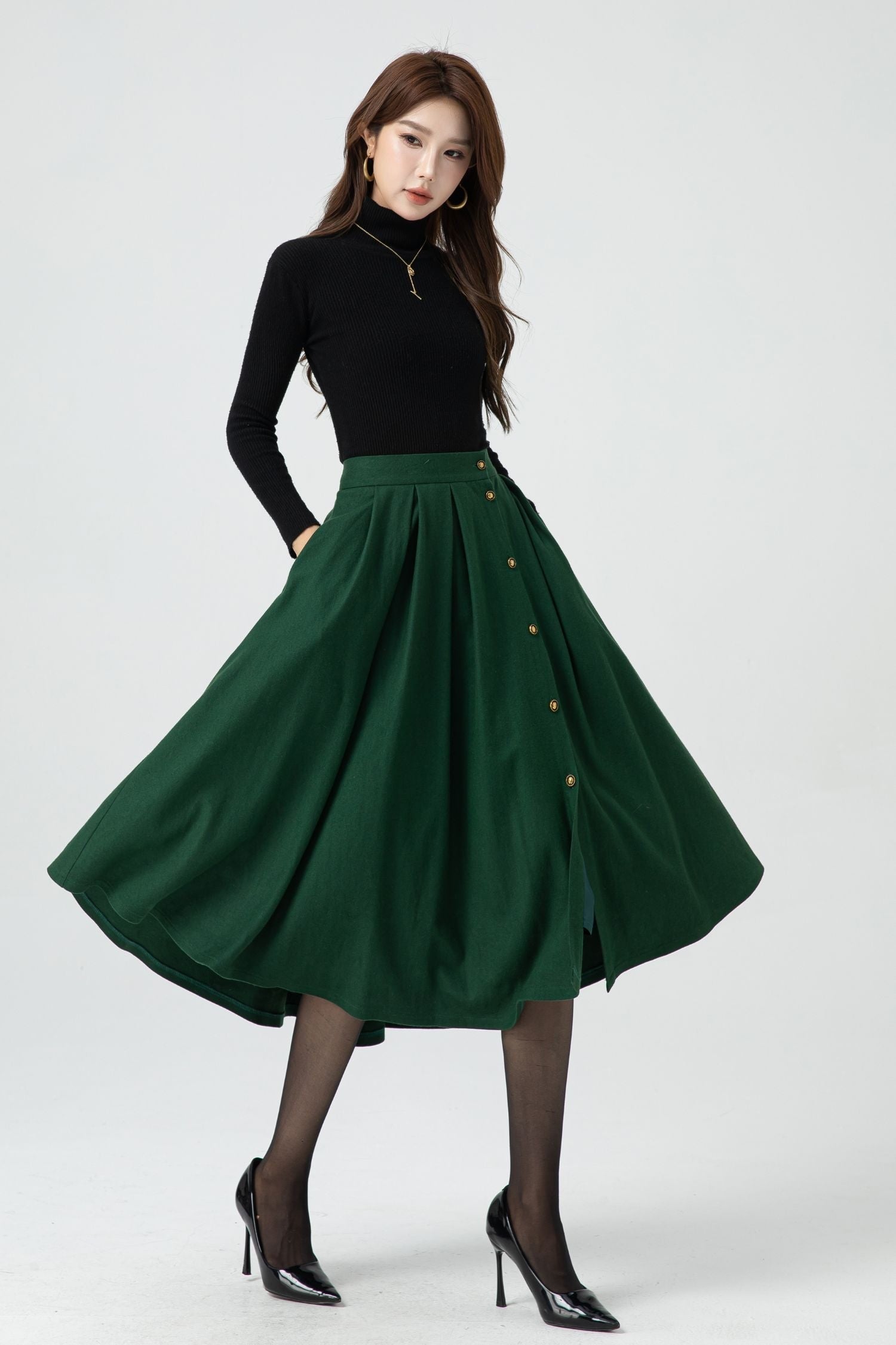Button-Front Wool Midi Skirt – Green High-Waisted Winter Style