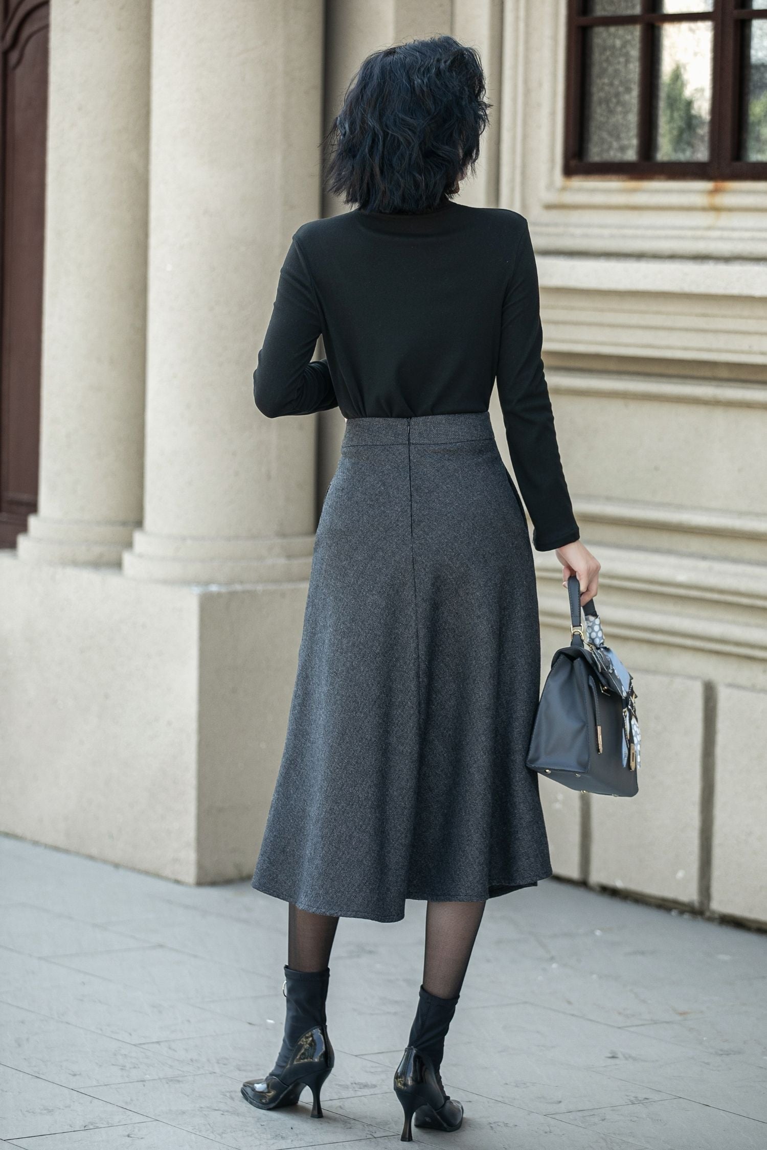 High-Waisted Wool Midi Skirt with Pockets – Warm & Formal A-Line