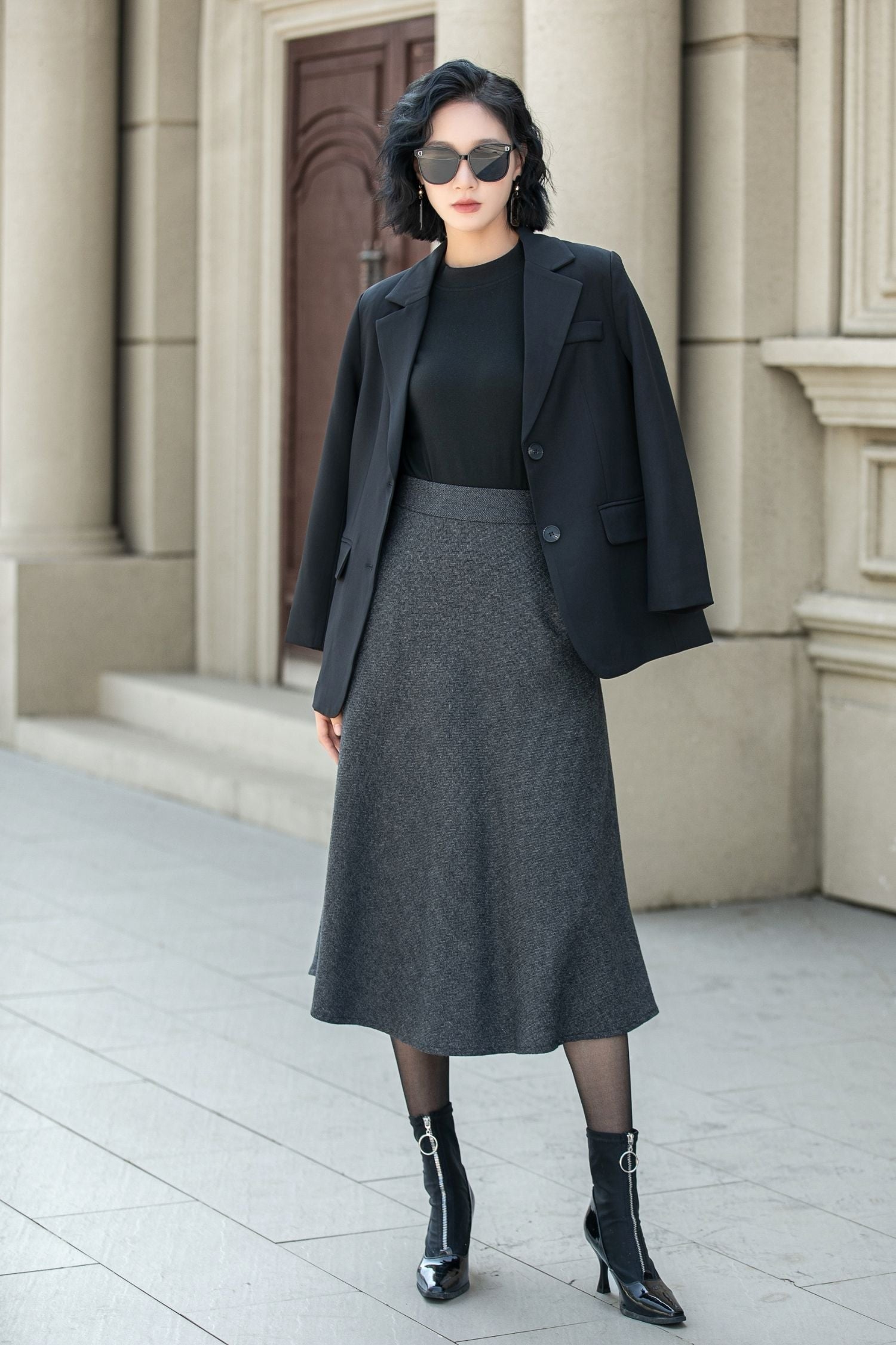 High-Waisted Wool Midi Skirt with Pockets – Warm & Formal A-Line