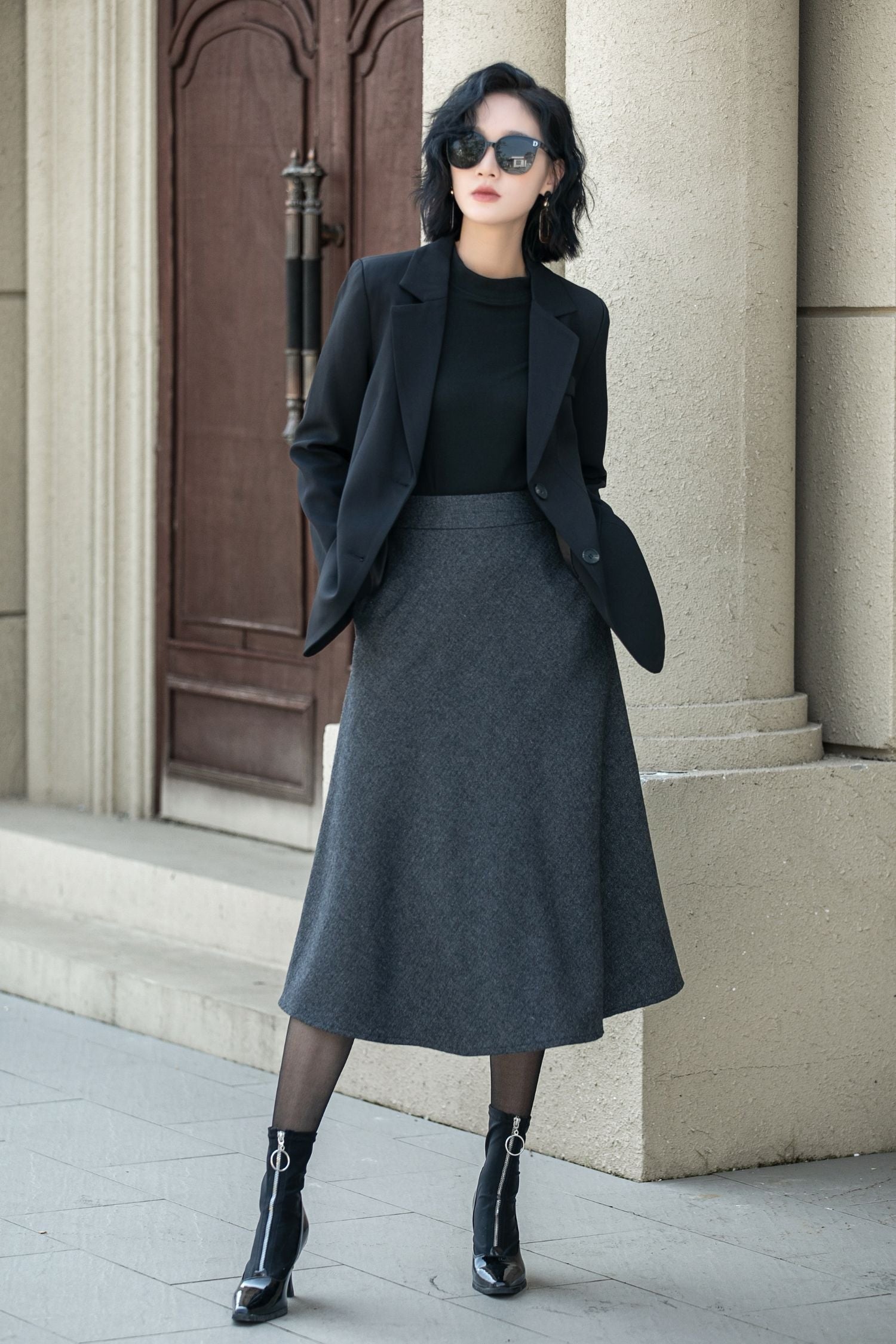 High-Waisted Wool Midi Skirt with Pockets – Warm & Formal A-Line