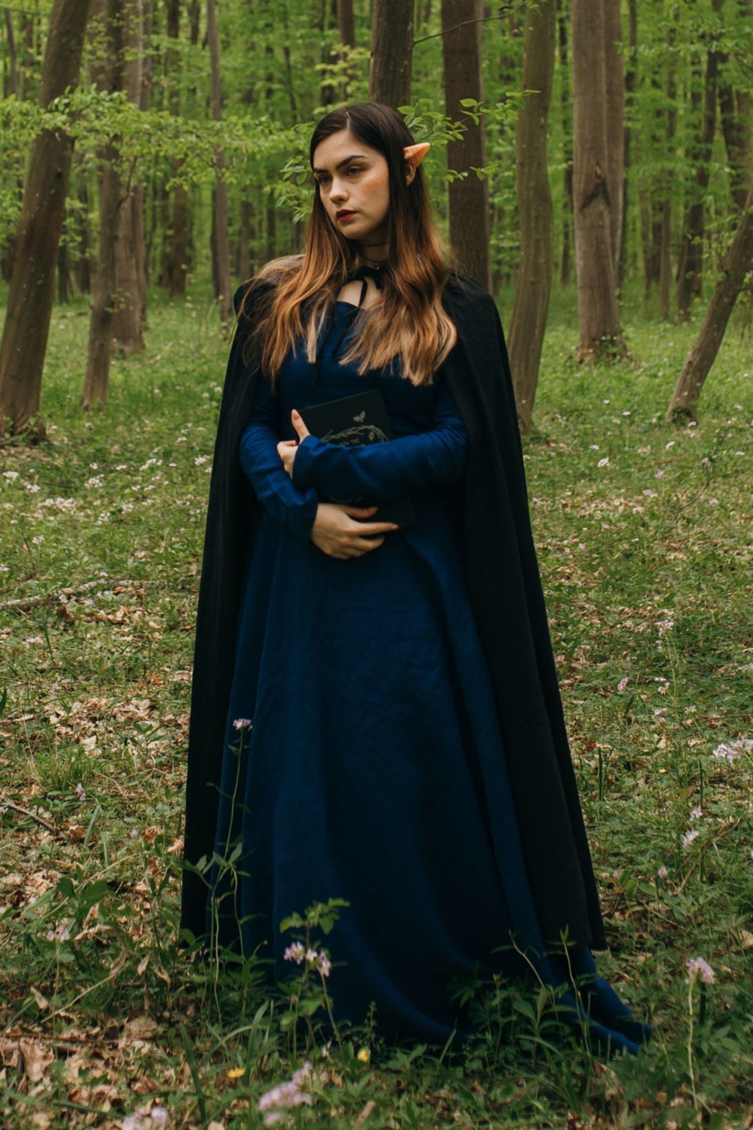 Linen Long Sleeve Maxi Dress – Renaissance-Inspired Fit with Pockets