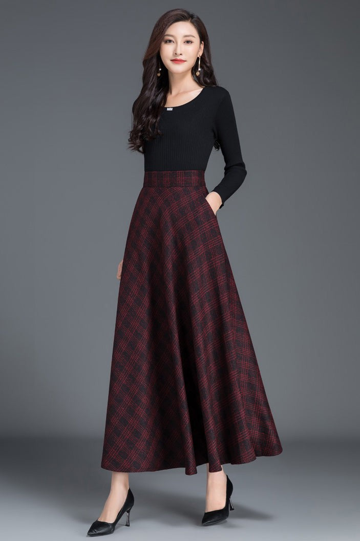 Plaid Wool A-Line Skirt with Pockets – Cozy Ankle-Length Winter Look