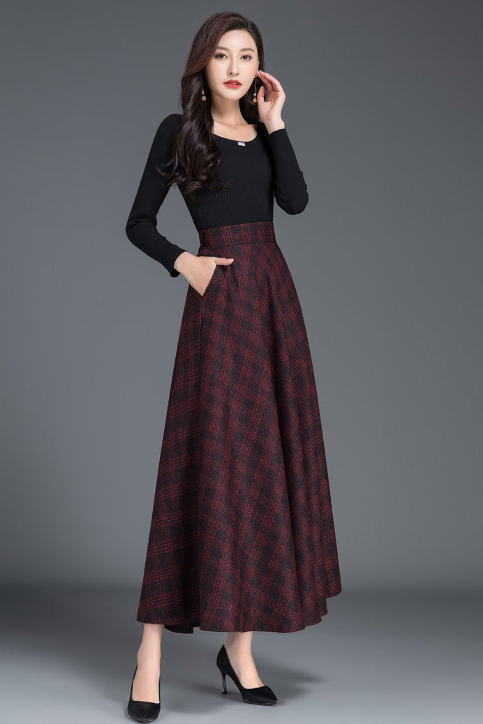 Plaid Wool A-Line Skirt with Pockets – Cozy Ankle-Length Winter Look